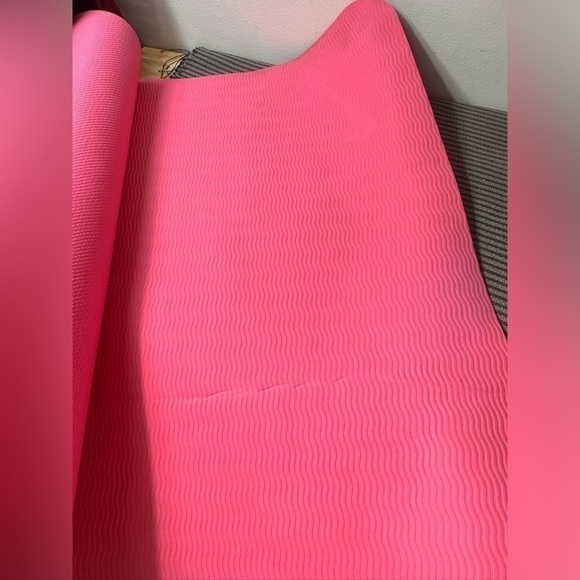 Yoga Nike mat - Picture 2 of 4